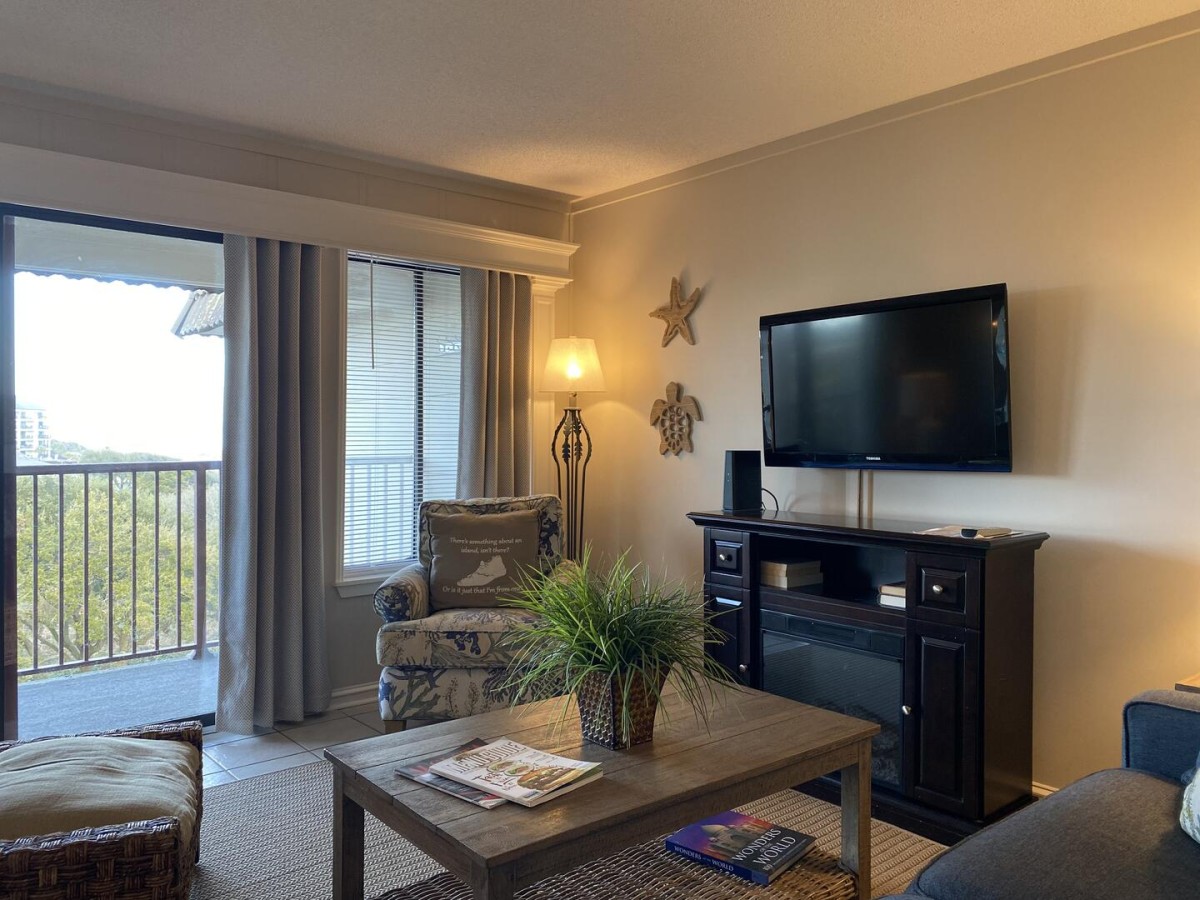 HHI Beach & Tennis Resort-Admiral's Row 418-image-1