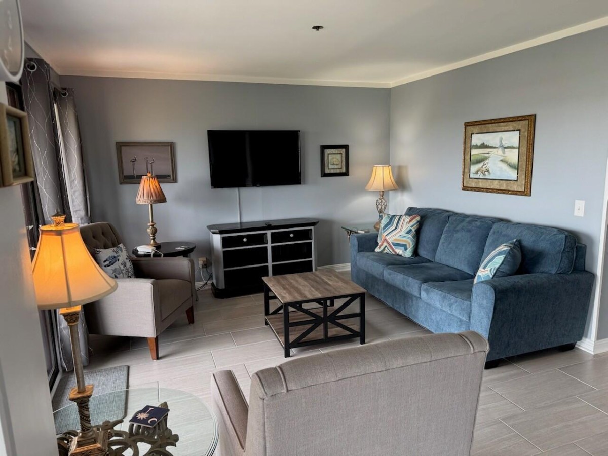 HHI Beach & Tennis Resort-Admiral's Row 422-image-1