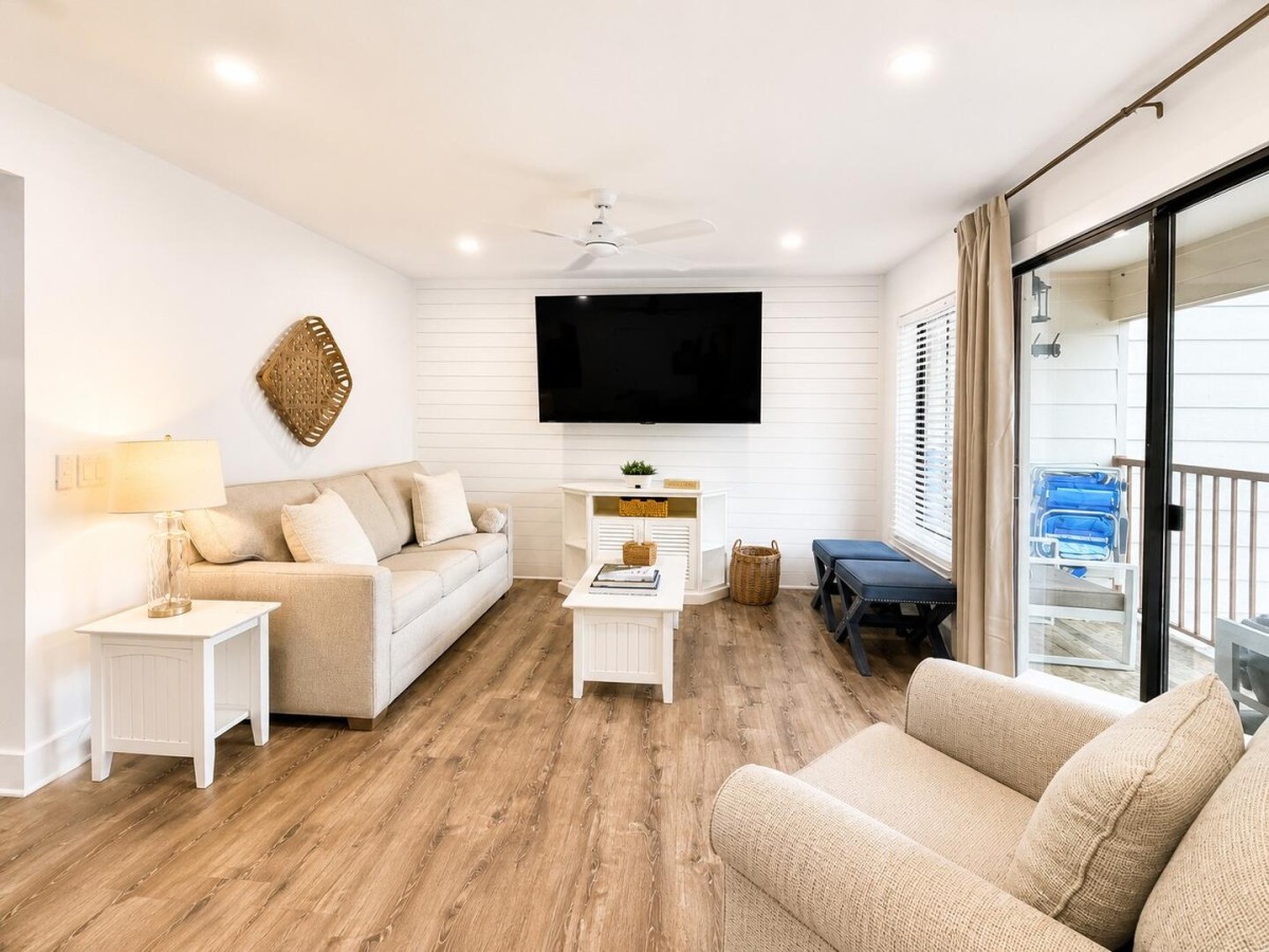 HHI Beach & Tennis Resort-Admiral's Row 339-image-1
