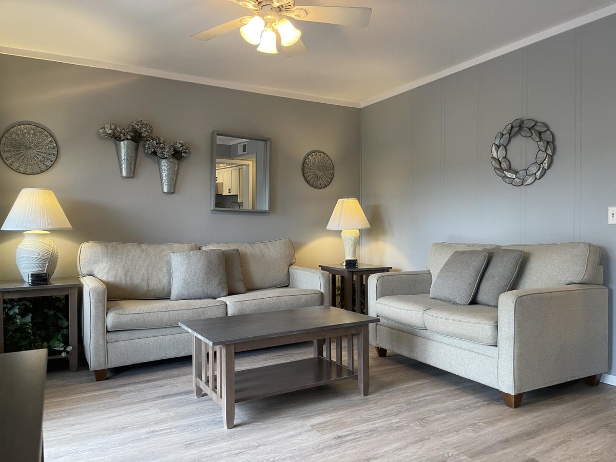 HHI Beach & Tennis Resort-Admiral's Row 130-image-1