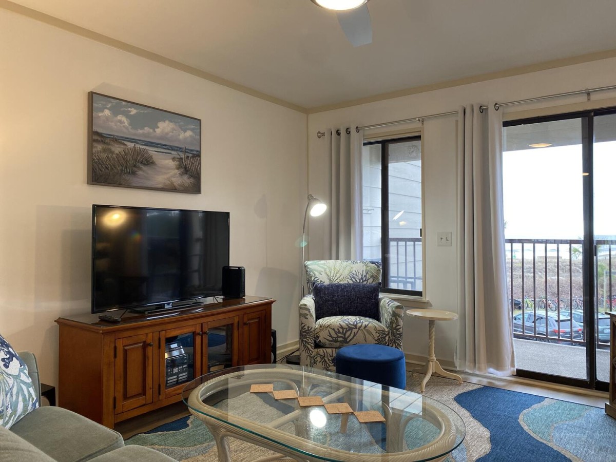 HHI Beach & Tennis Resort-Admiral's Row 211-image-1