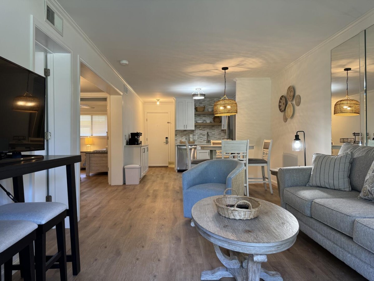 HHI Beach & Tennis Resort-Tennis Villas D10-image-1
