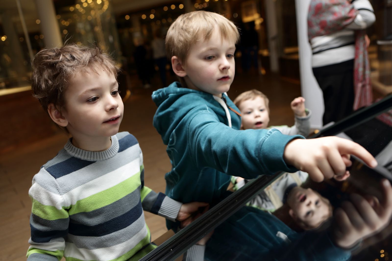 kids being curious in museum on hilton head island